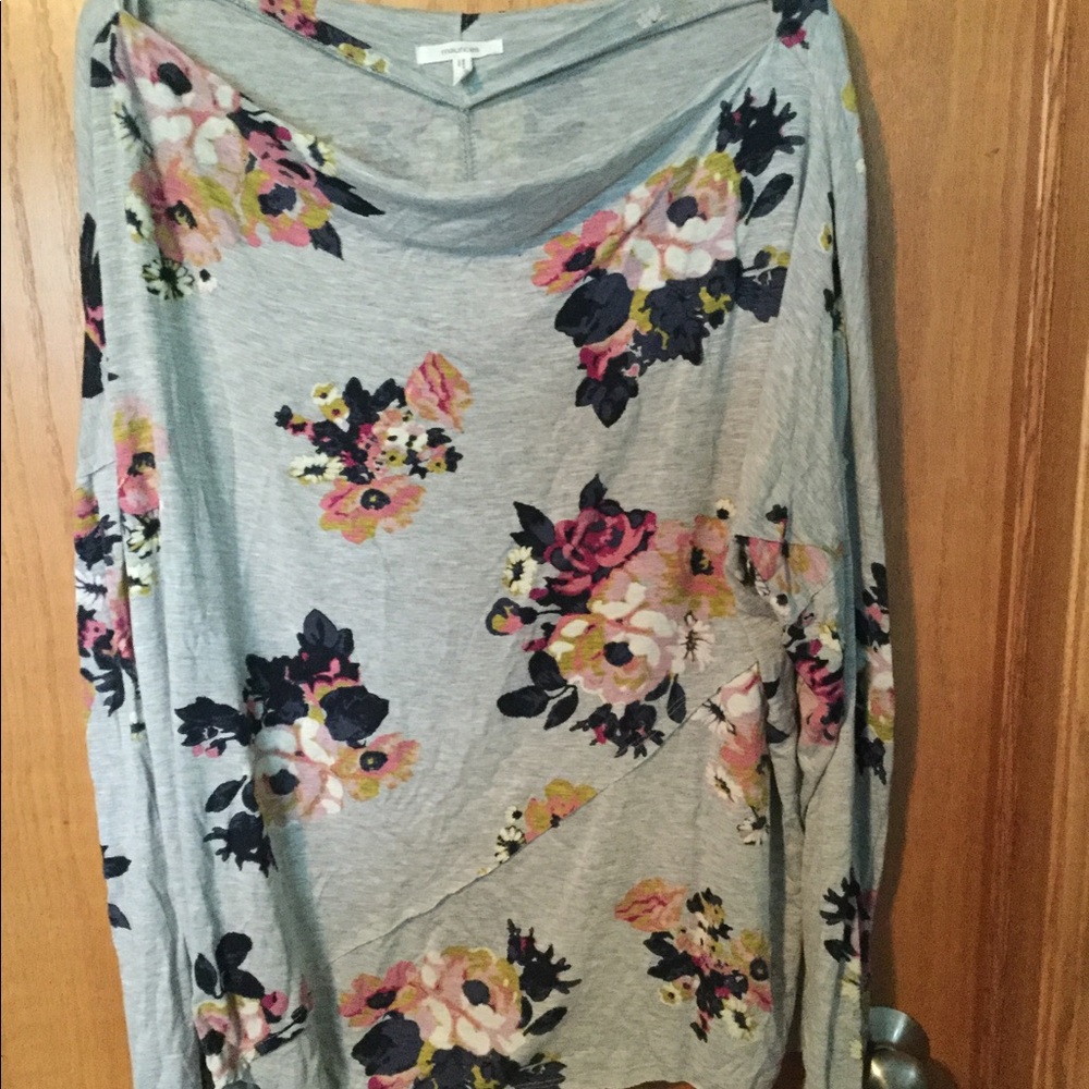 Gathered neck top